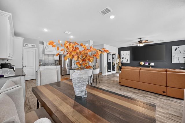 1908 Sunflower Drive, Glenn Heights, TX 75154