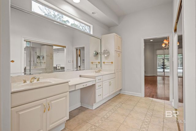 305 Clubhouse Drive, Fairhope, AL 36532