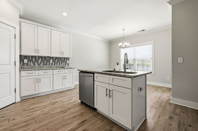 643 Belmont Dr., Conway, SC 29526