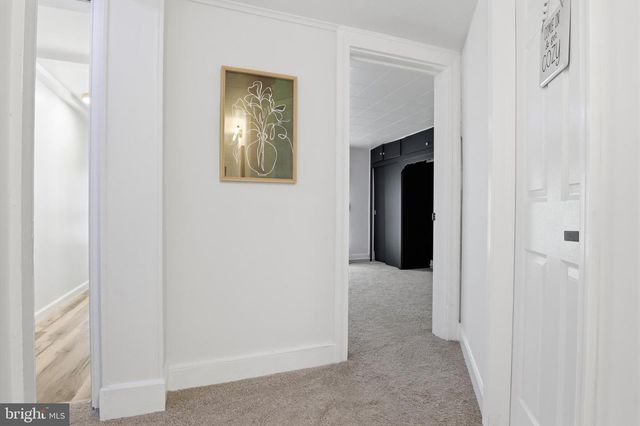 38 W 8TH AVE, York, PA 17404