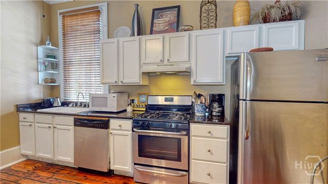 251 East Broad Street 4, Savannah, GA 31401