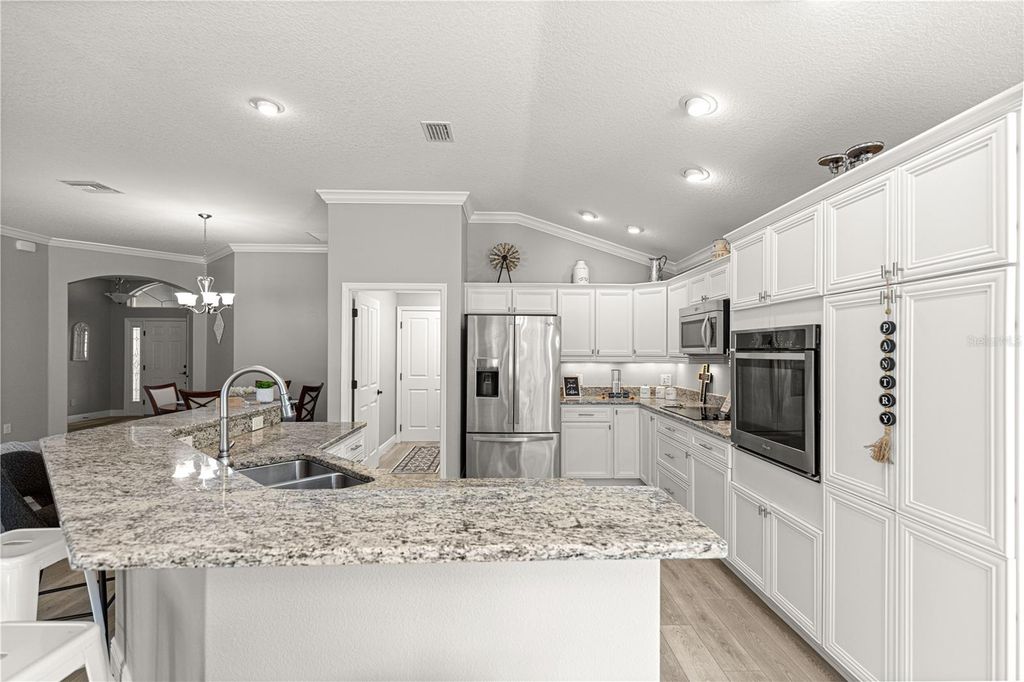 Image 15 of property listing at 3976 IRONWOOD LANE, The Villages, FL 32163