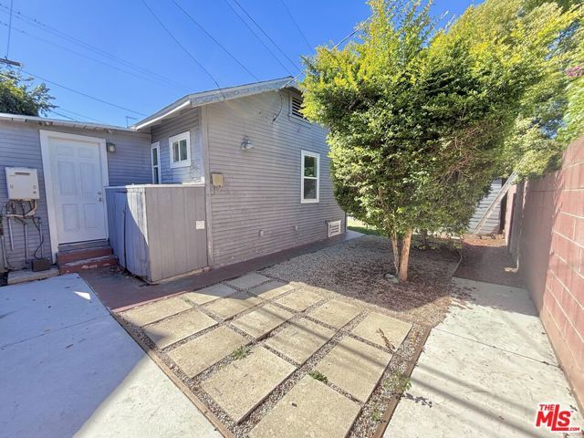 3774 S Gramercy Place, Los Angeles, CA 90018