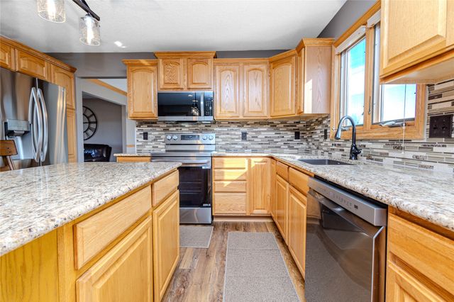 14312 Brookshire Drive, Urbandale, IA 50323
