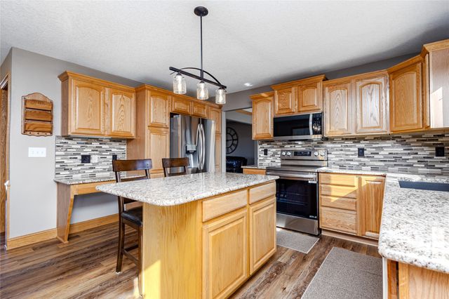 14312 Brookshire Drive, Urbandale, IA 50323