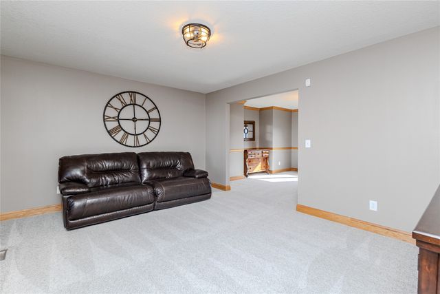 14312 Brookshire Drive, Urbandale, IA 50323