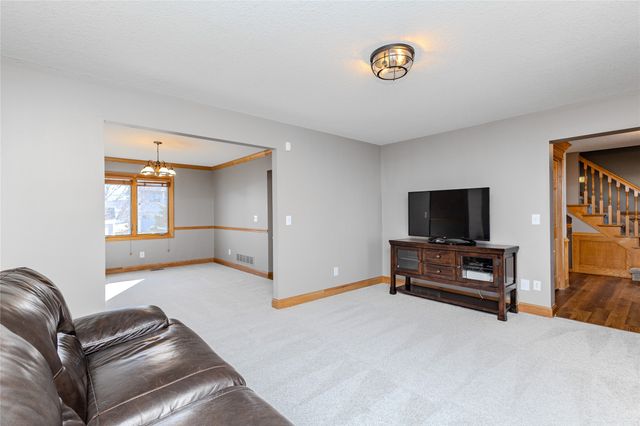 14312 Brookshire Drive, Urbandale, IA 50323