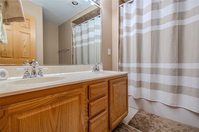 14312 Brookshire Drive, Urbandale, IA 50323