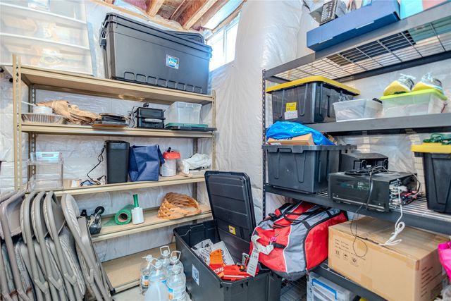 14312 Brookshire Drive, Urbandale, IA 50323