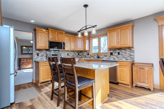 14312 Brookshire Drive, Urbandale, IA 50323