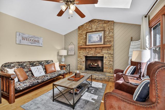 300 Harris Drive, Blue Ridge, GA 30513