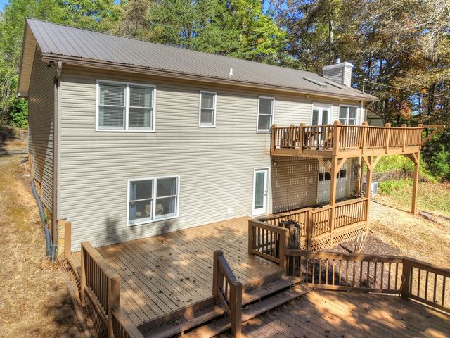 300 Harris Drive, Blue Ridge, GA 30513