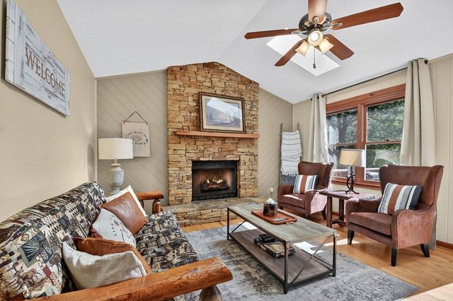 300 Harris Drive, Blue Ridge, GA 30513
