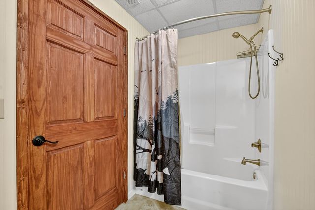 300 Harris Drive, Blue Ridge, GA 30513