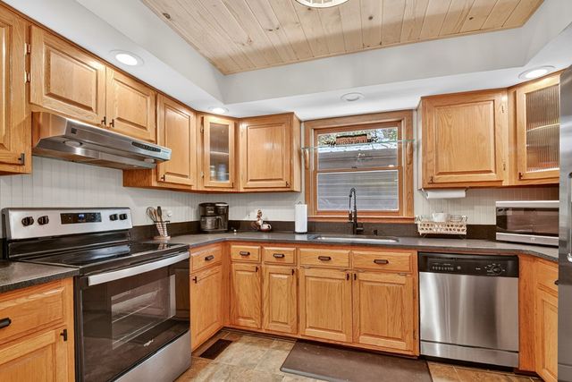 300 Harris Drive, Blue Ridge, GA 30513