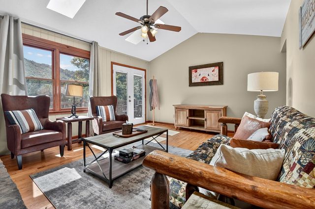 300 Harris Drive, Blue Ridge, GA 30513