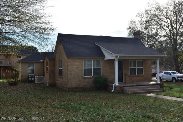 280 4th Street, Booneville, AR 72927