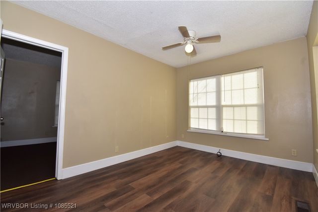 280 4th Street, Booneville, AR 72927