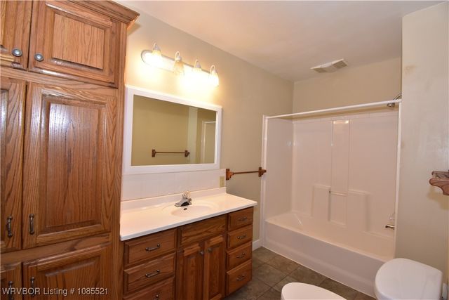 280 4th Street, Booneville, AR 72927