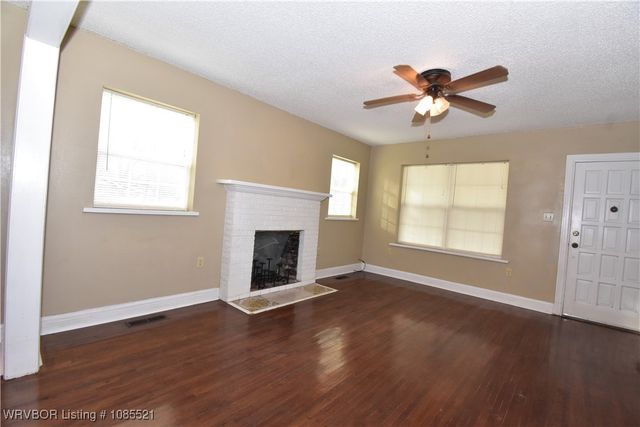 280 4th Street, Booneville, AR 72927