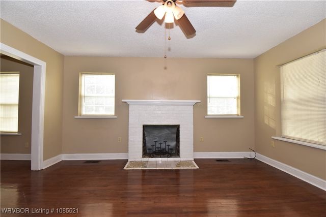 280 4th Street, Booneville, AR 72927