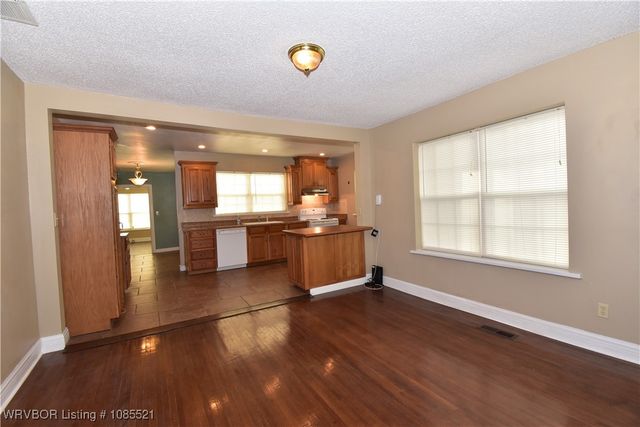 280 4th Street, Booneville, AR 72927