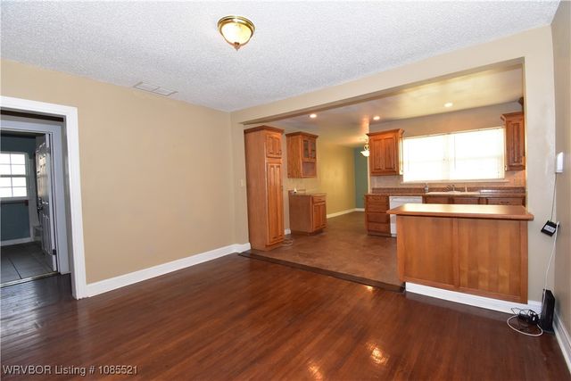 280 4th Street, Booneville, AR 72927