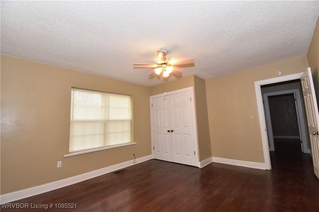 280 4th Street, Booneville, AR 72927