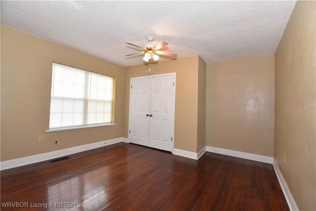 280 4th Street, Booneville, AR 72927