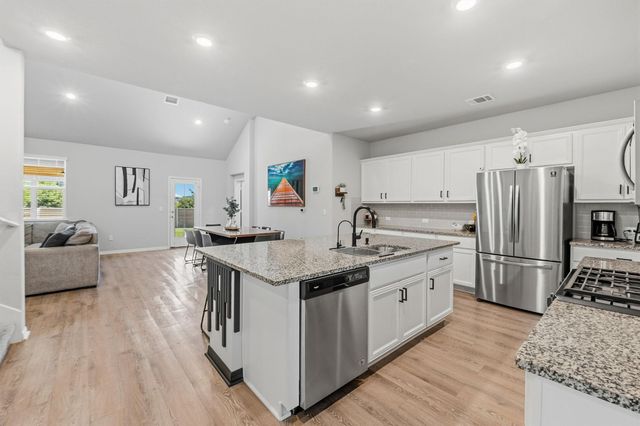142 Brunnen WAY, Georgetown, TX 78626
