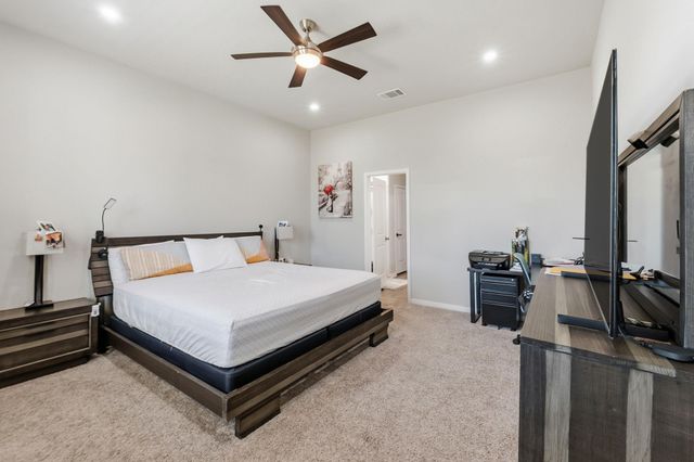142 Brunnen WAY, Georgetown, TX 78626