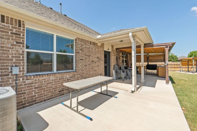 142 Brunnen WAY, Georgetown, TX 78626
