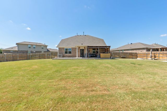 142 Brunnen WAY, Georgetown, TX 78626