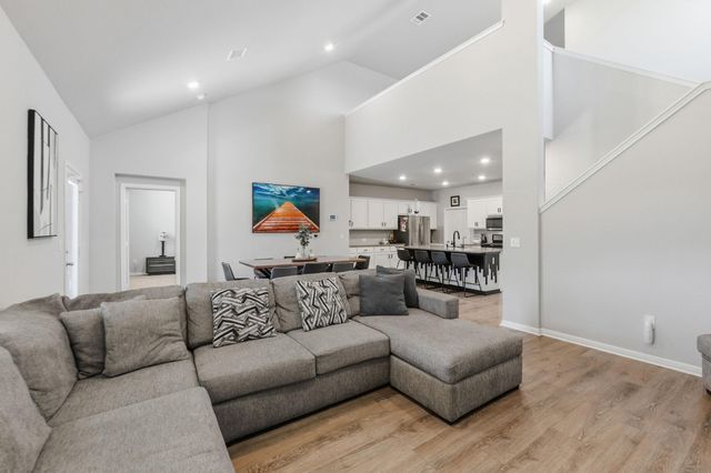 142 Brunnen WAY, Georgetown, TX 78626