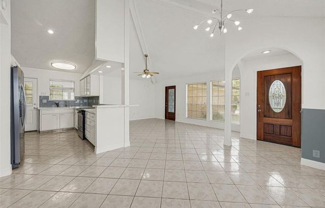 9208 Carousel Lane, Houston, TX 77080