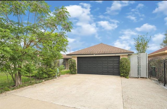 9208 Carousel Lane, Houston, TX 77080