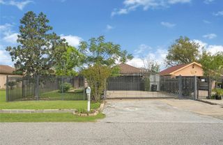 9208 Carousel Lane, Houston, TX 77080