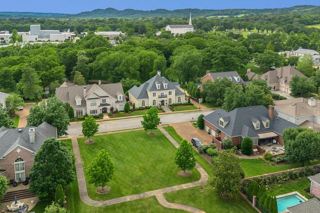 113 Middleton Circle, Nashville, TN 37215