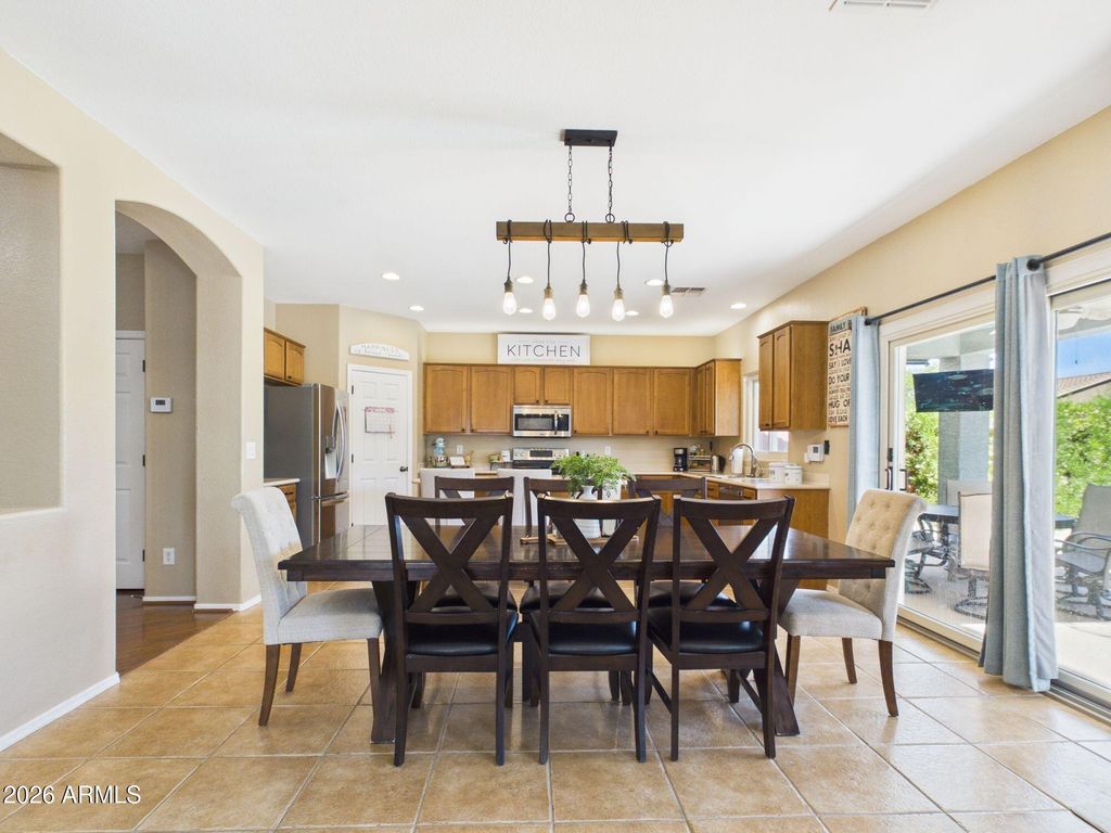 Image 10 of property listing at 783 E CHELSEA Drive, San Tan Valley, AZ 85140