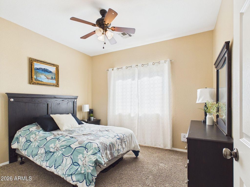 Image 12 of property listing at 783 E CHELSEA Drive, San Tan Valley, AZ 85140