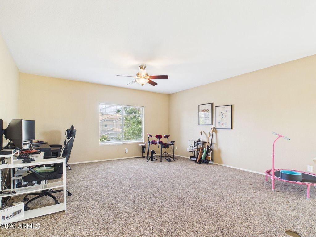 Image 15 of property listing at 783 E CHELSEA Drive, San Tan Valley, AZ 85140