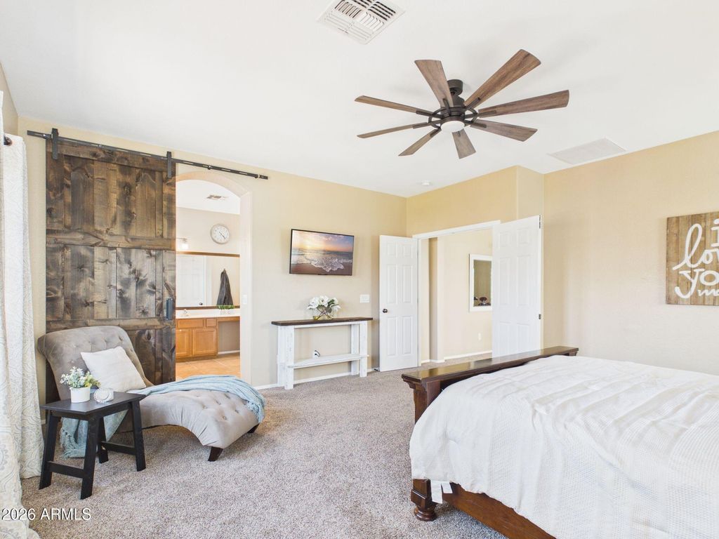 Image 17 of property listing at 783 E CHELSEA Drive, San Tan Valley, AZ 85140
