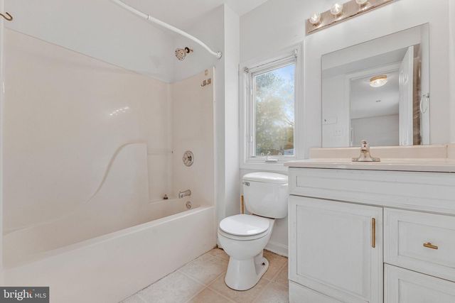 306 N BUCKMARSH ST, Berryville, VA 22611