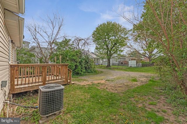 306 N BUCKMARSH ST, Berryville, VA 22611