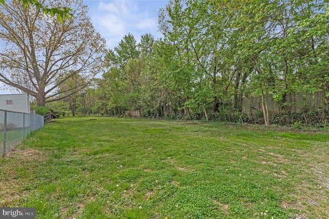 306 N BUCKMARSH ST, Berryville, VA 22611