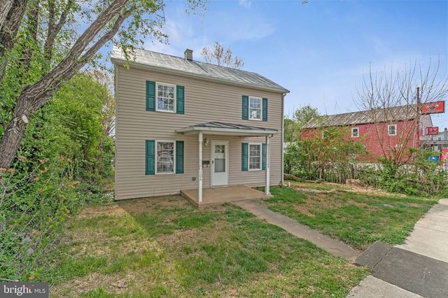 306 N BUCKMARSH ST, Berryville, VA 22611