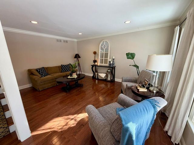 1172 Kenilworth Circle, Naperville, IL 60540