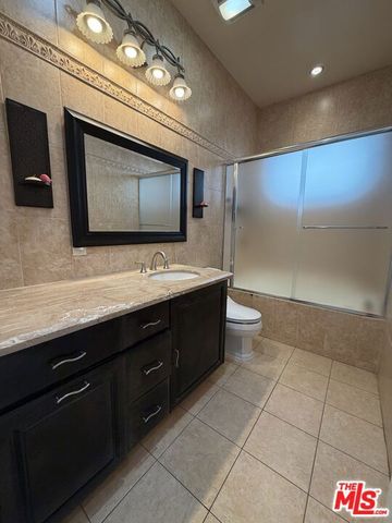 10006 Samoa Avenue, Tujunga (los Angeles), CA 91042