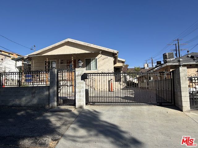 10006 Samoa Avenue, Tujunga (los Angeles), CA 91042