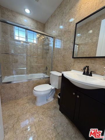 10006 Samoa Avenue, Tujunga (los Angeles), CA 91042